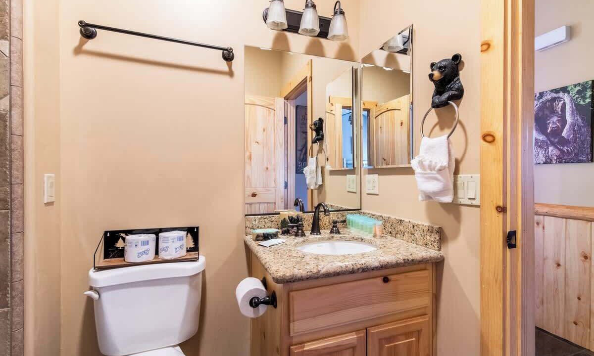 Photo of Bathroom in Upper Moonridge
