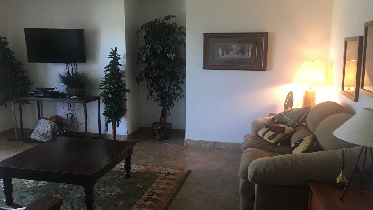 Photo of Livingroom in Harbor Village