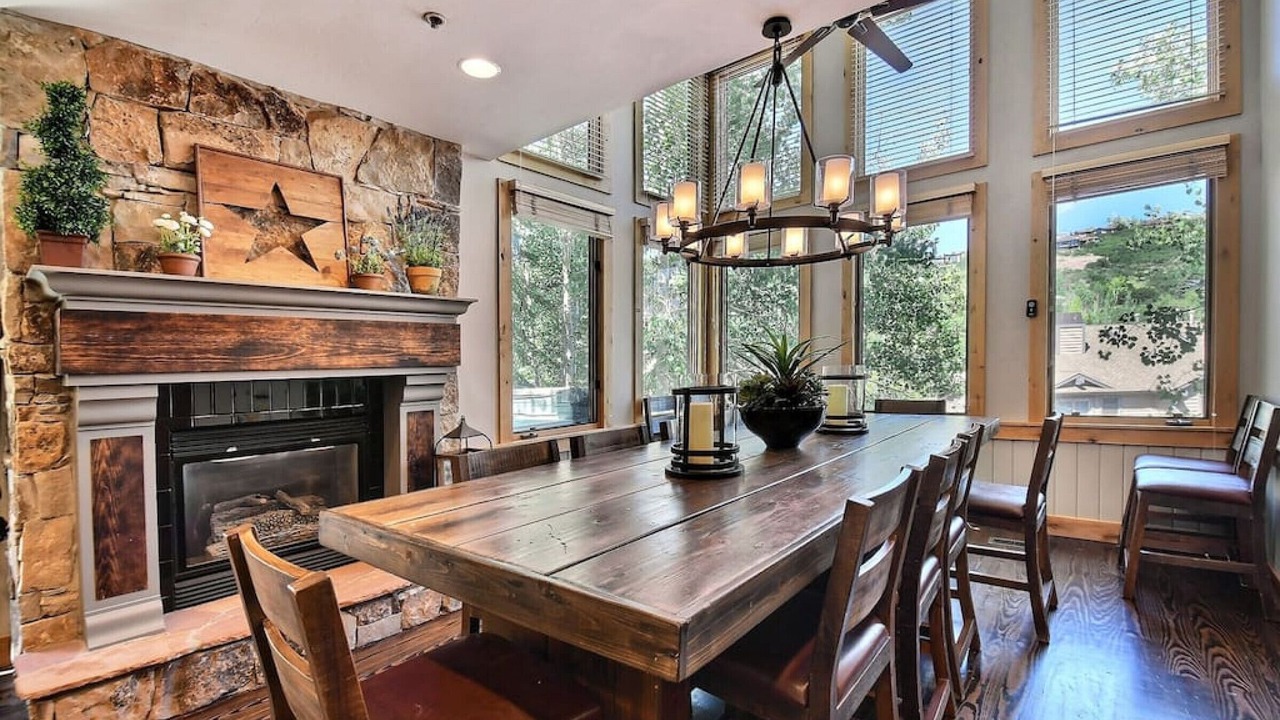 Photo of Livingroom in Deer Valley