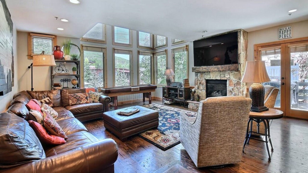 Photo of Livingroom in Deer Valley