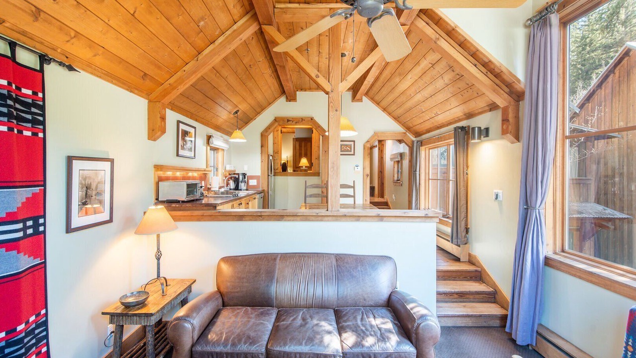 Photo of Livingroom in Sundance