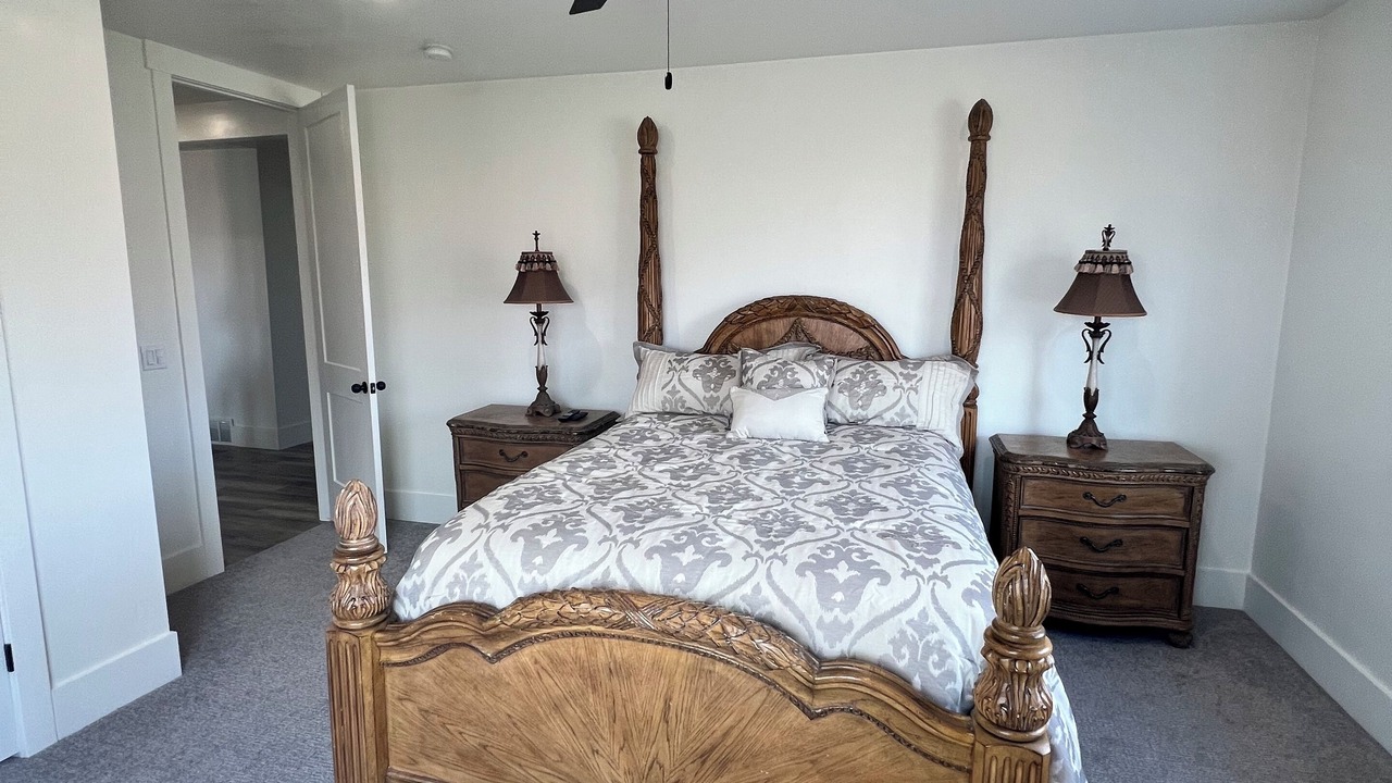 Photo of Bedroom in Saratoga Springs