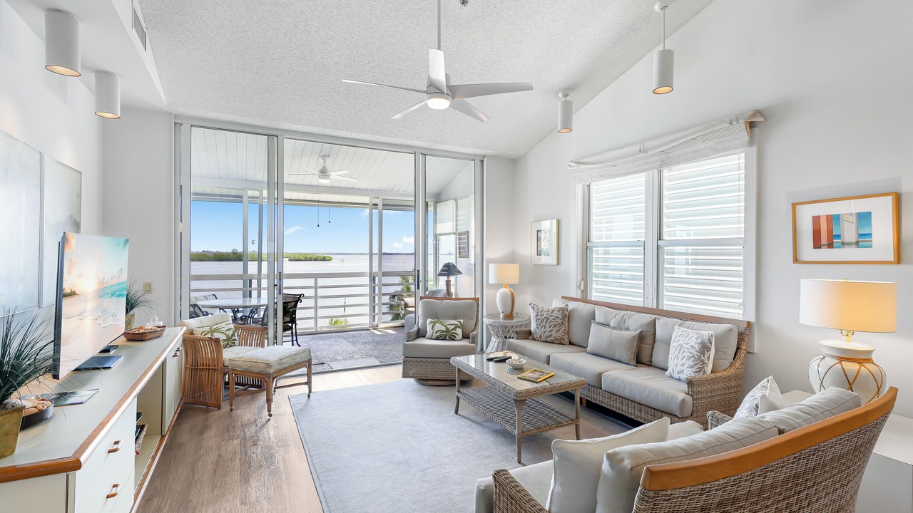 Photo of Livingroom in Whitney Beach