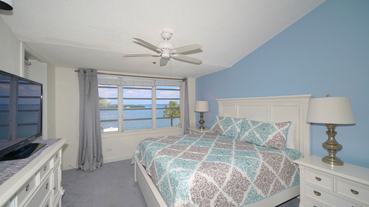Photo of Bedroom in Whitney Beach