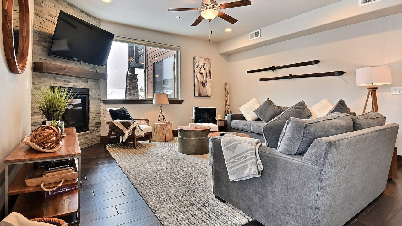 Photo of Livingroom in Snowbird