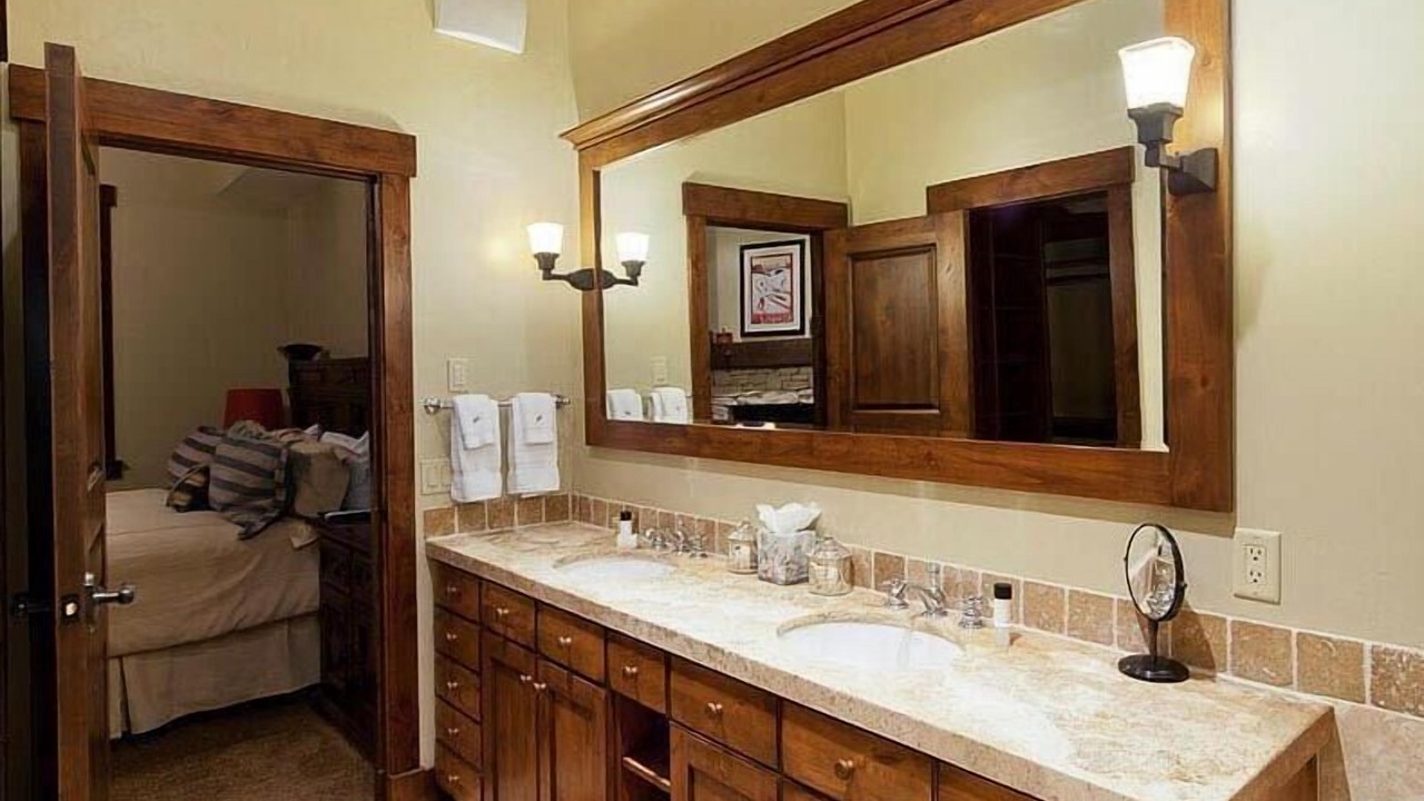 Photo of Bathroom in North Park City