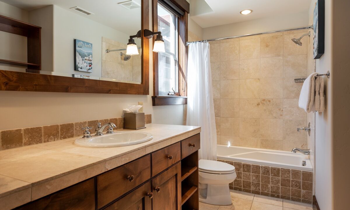 Photo of Bathroom in North Park City