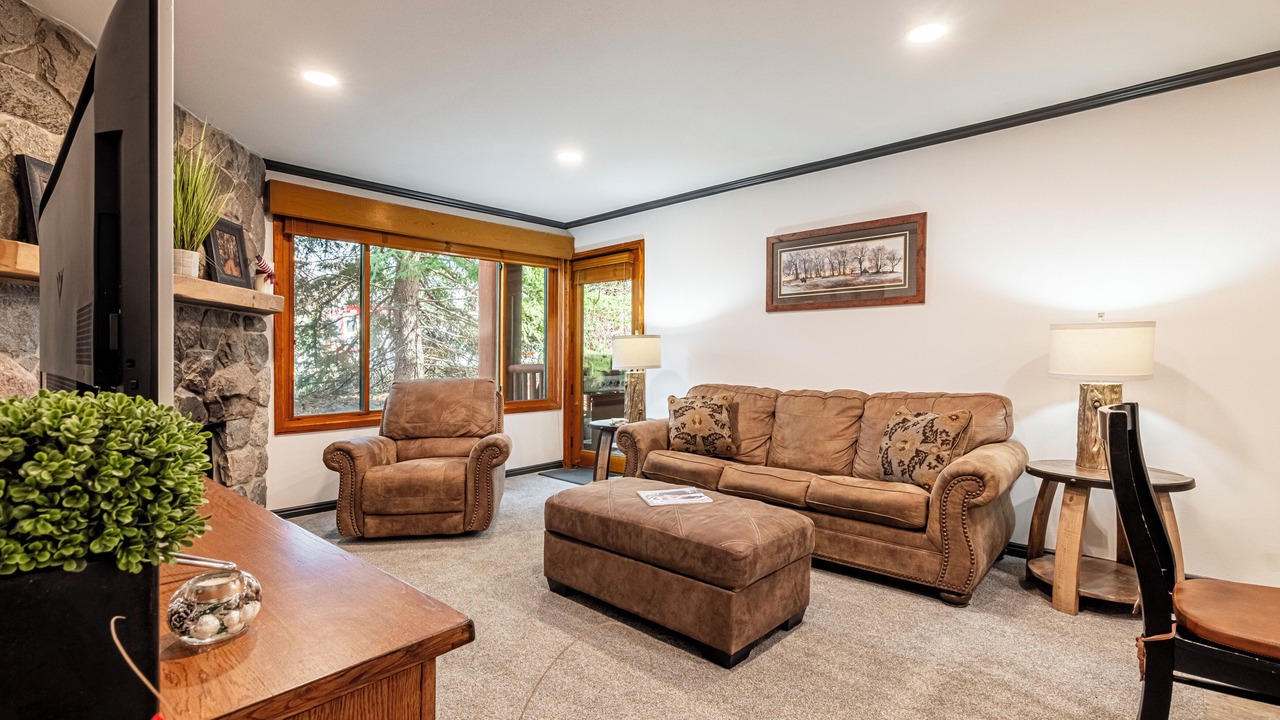 Photo of Livingroom in North Park City