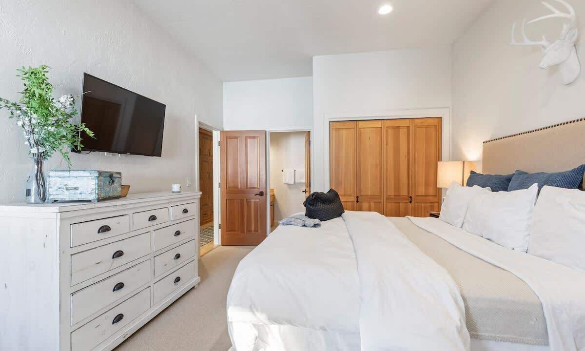 Photo of Bedroom in Deer Valley