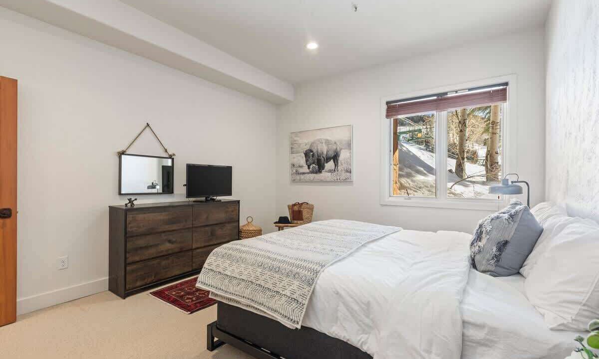 Photo of Bedroom in Deer Valley