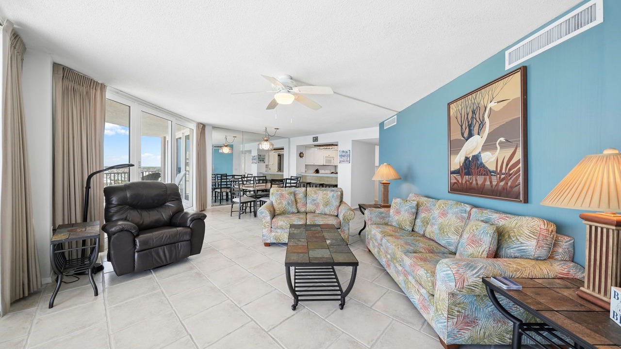 Photo of Livingroom in Thomas Drive