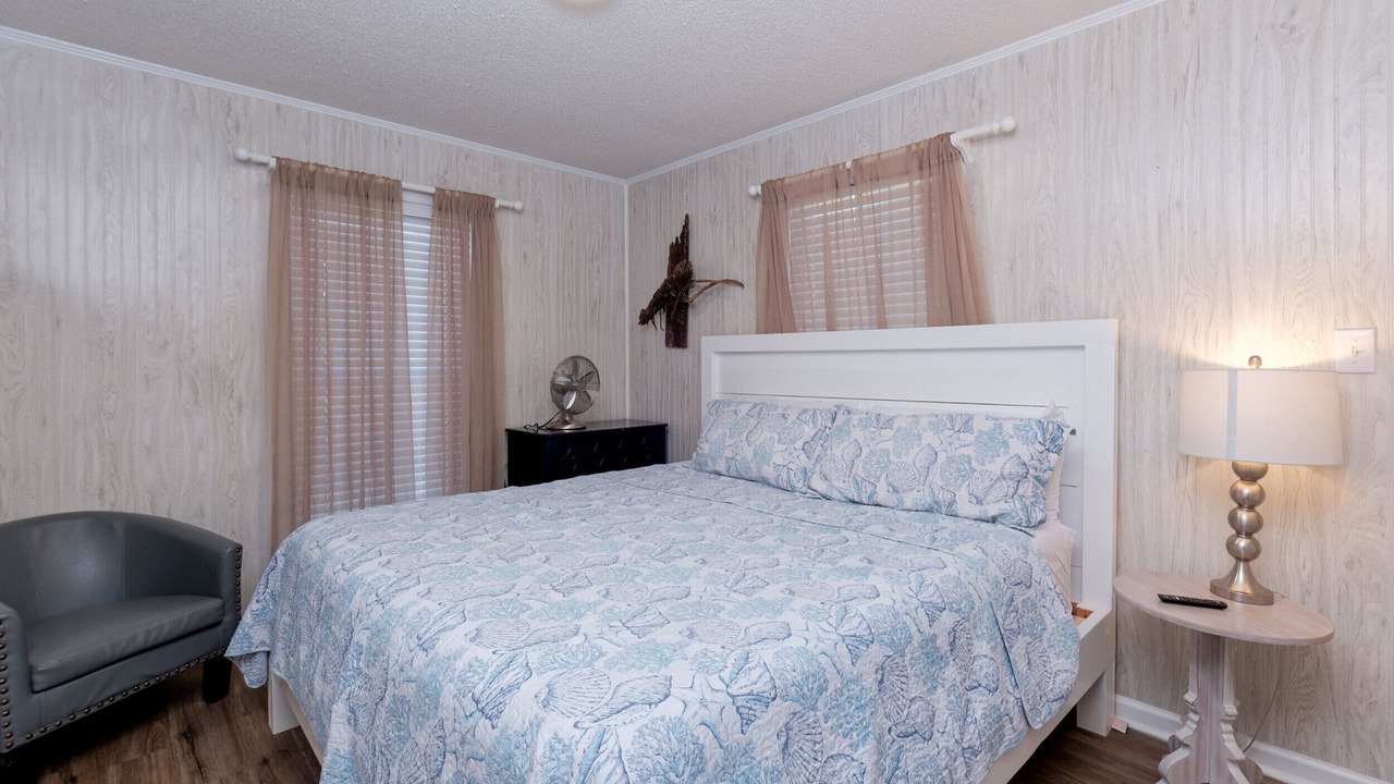 Photo of Bedroom in Gulf Shores