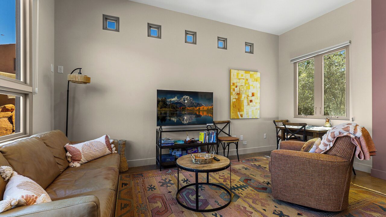 Photo of Livingroom in Kayenta