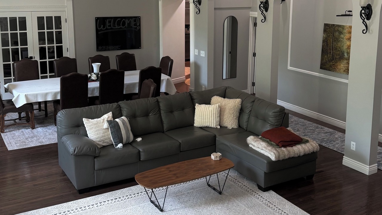 Photo of Livingroom in Holladay