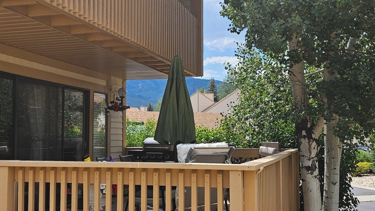 Photo of Outdoor in Park Meadows