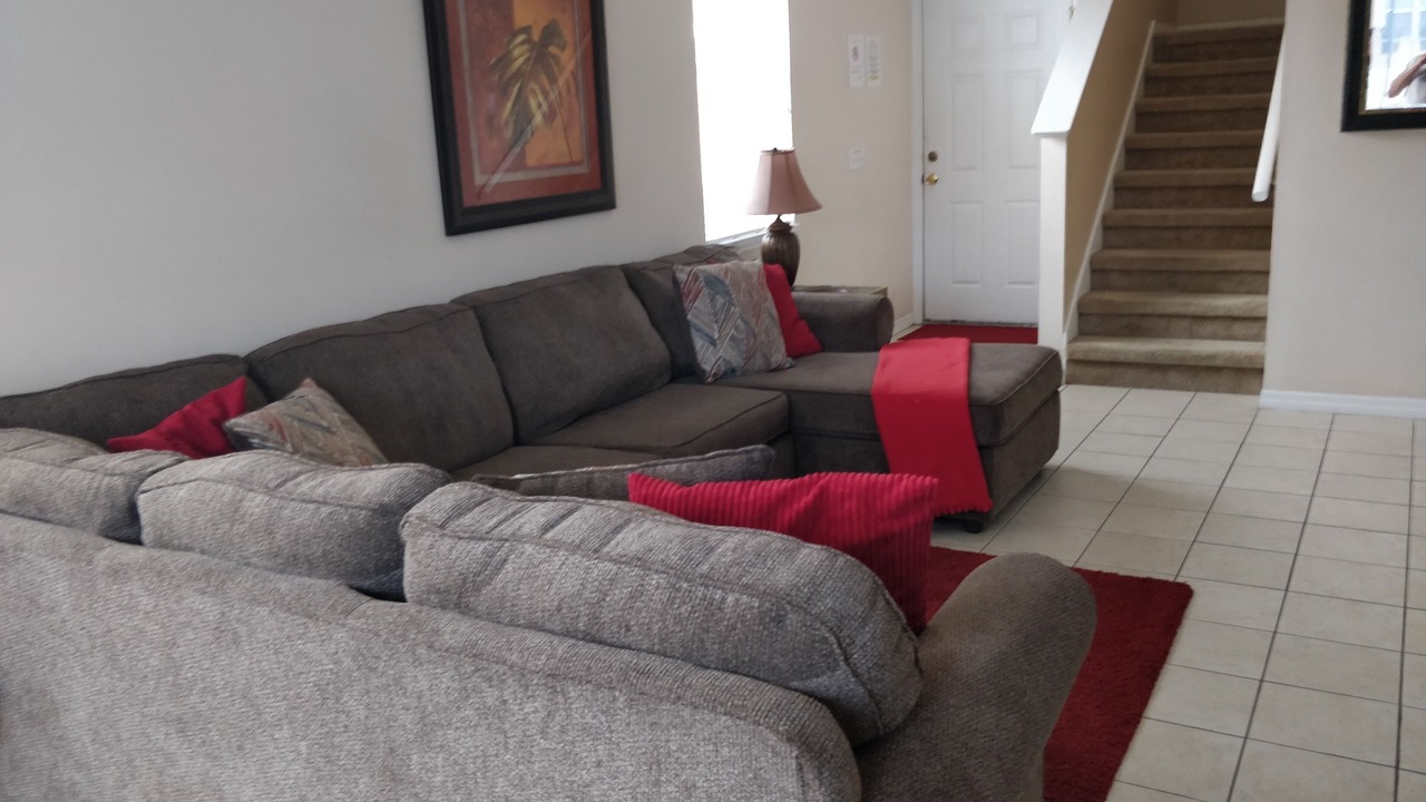 Photo of Livingroom in Sandy Ridge