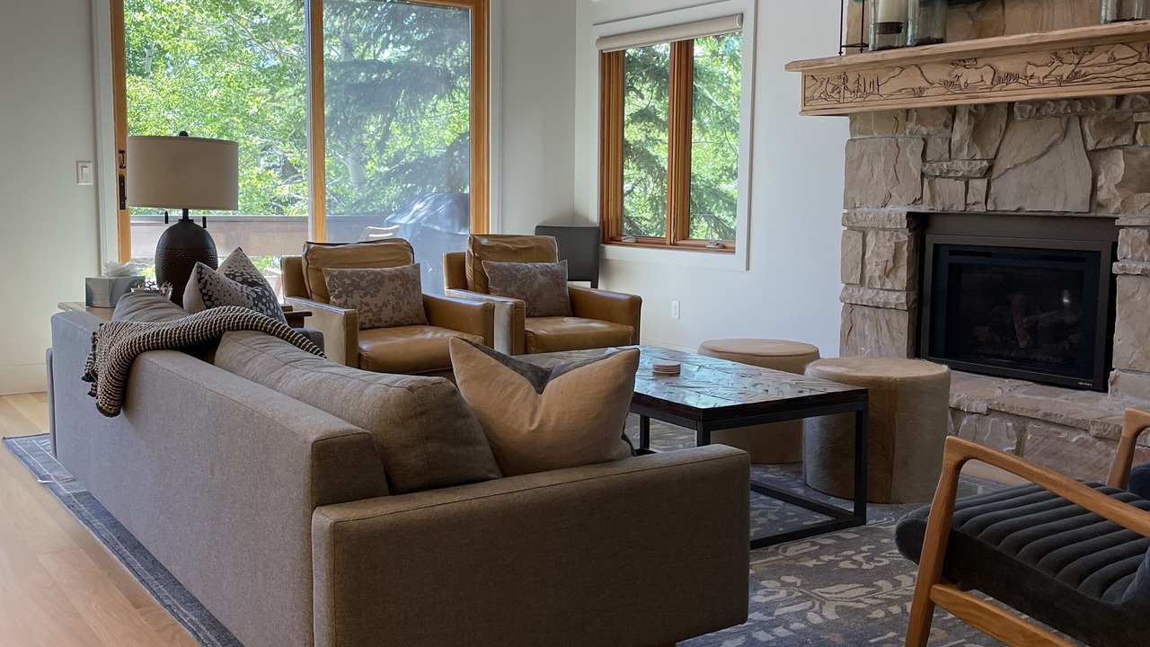 Photo of Livingroom in Deer Valley