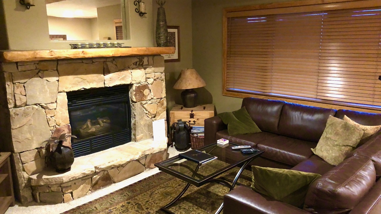 Photo of Livingroom in Deer Valley
