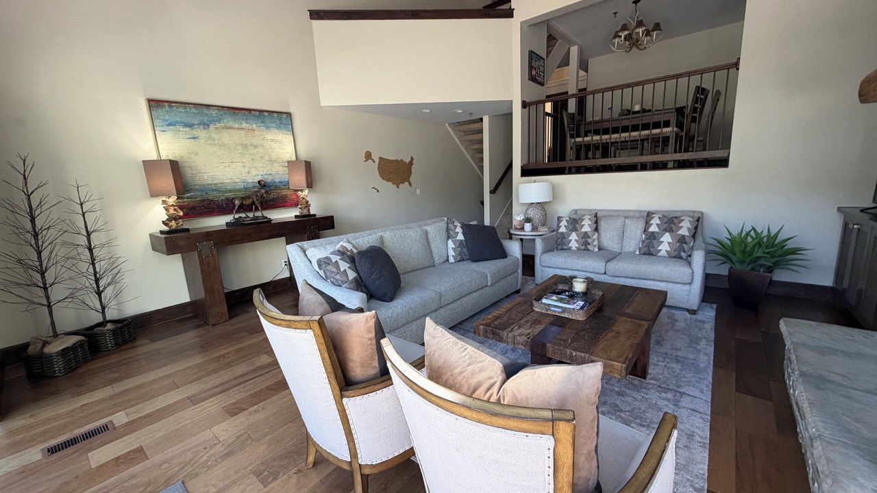 Photo of Livingroom in Deer Valley