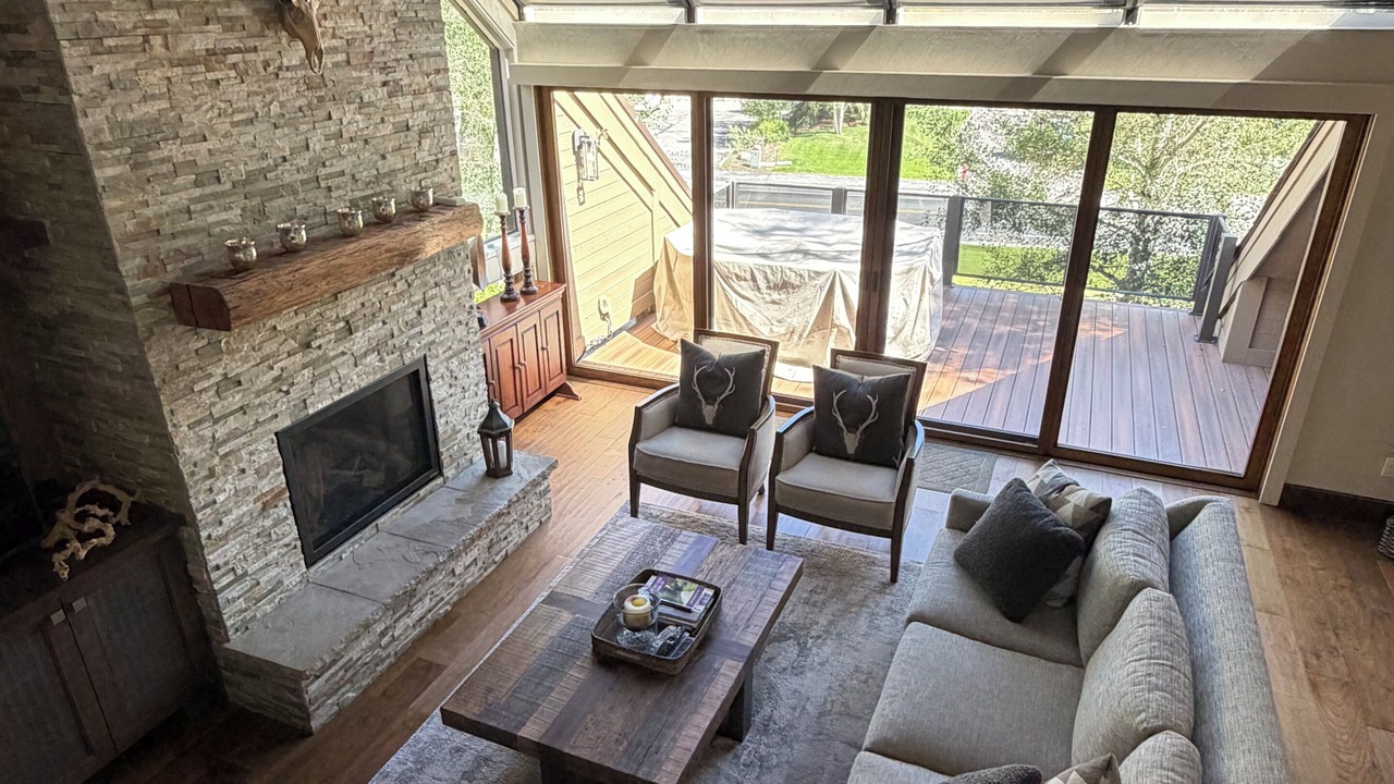 Photo of Livingroom in Deer Valley
