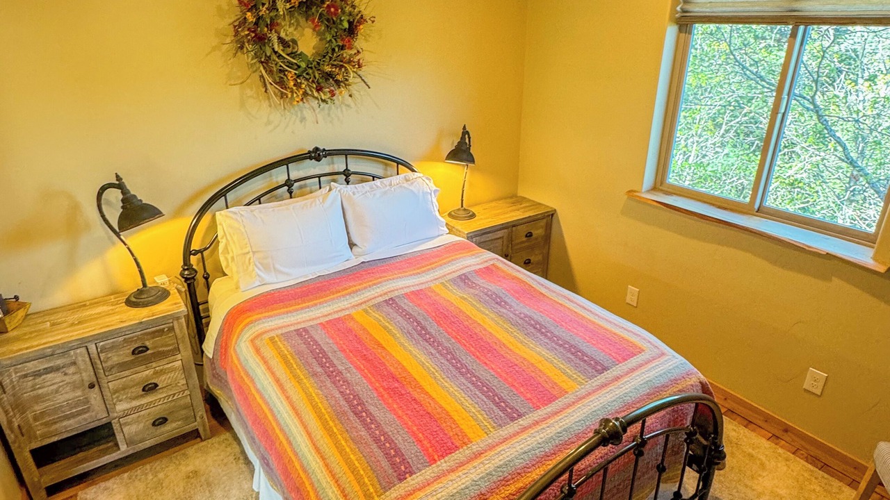 Photo of Bedroom in Sundance