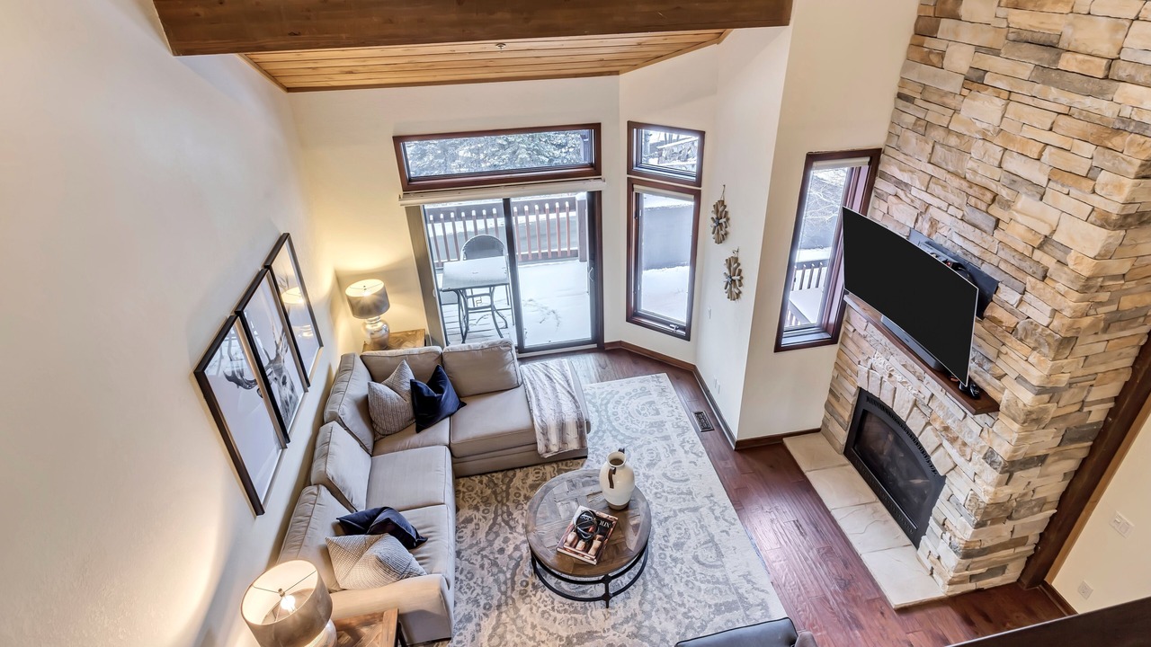 Photo of Livingroom in Deer Valley