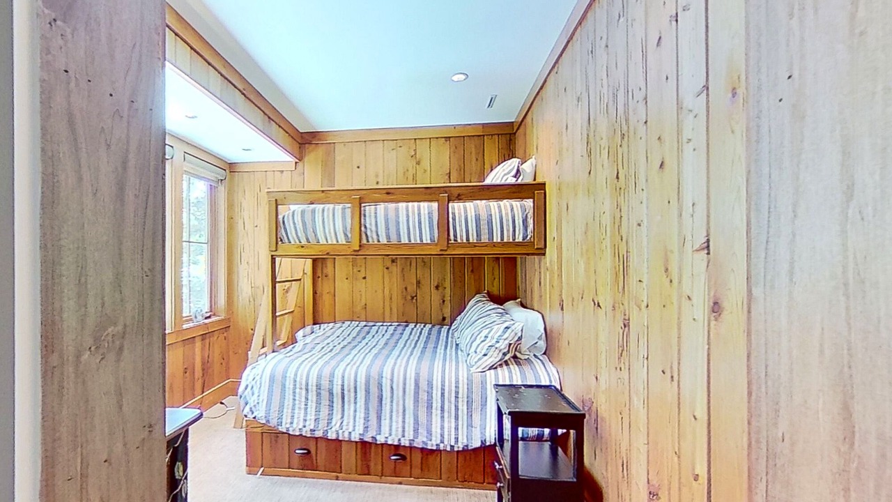 Photo of Bedroom in Sea Pines