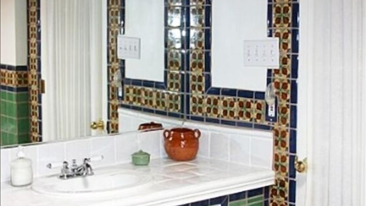 Photo of Bathroom in Tesuque