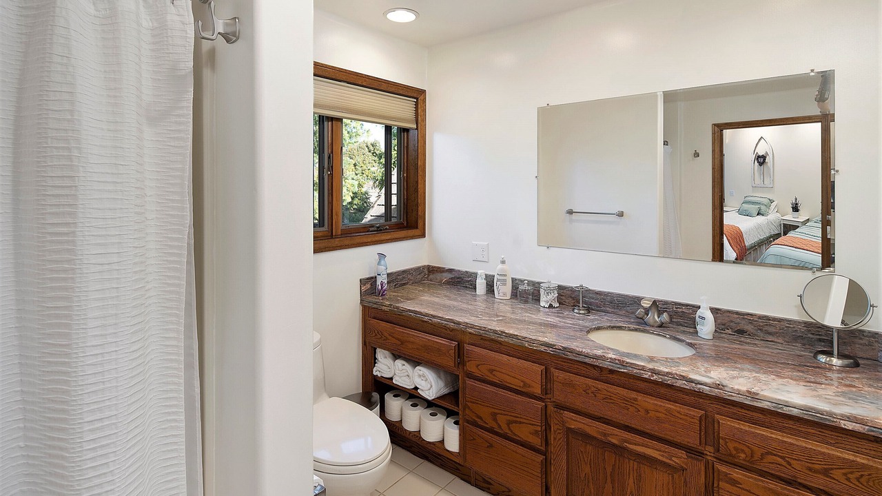 Photo of Bathroom in Valley Center