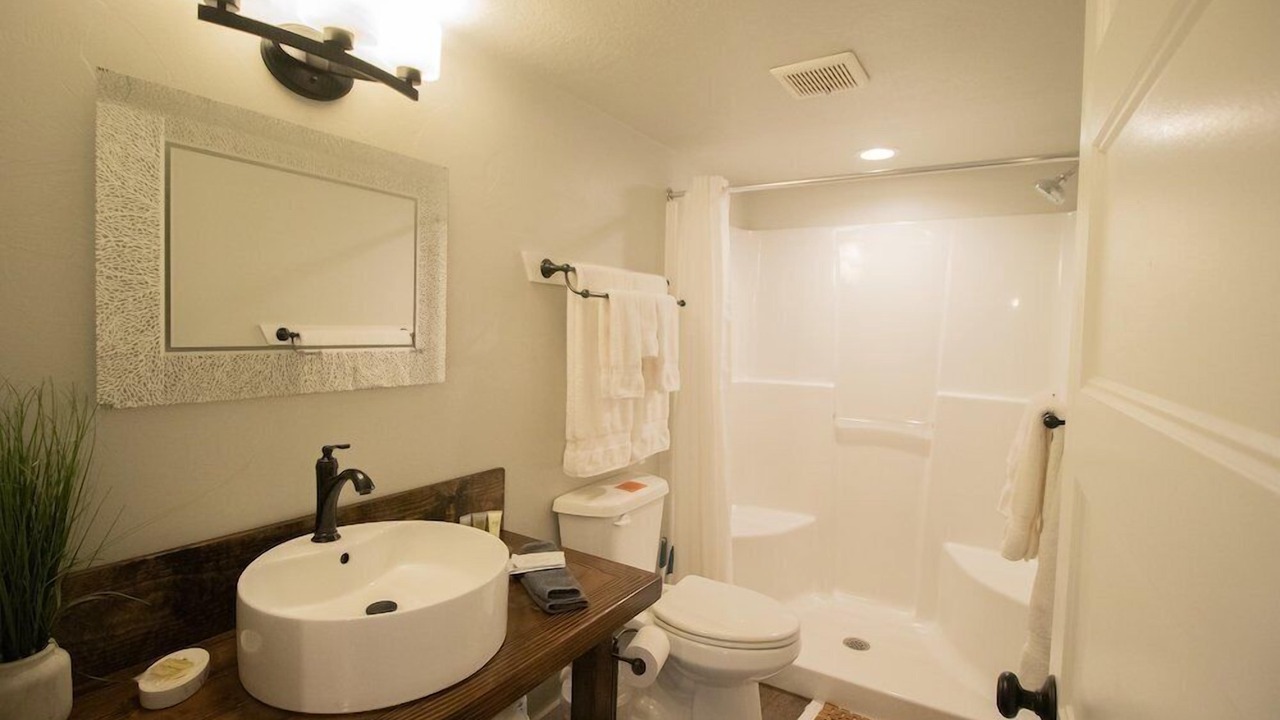 Photo of Bathroom in Escalante