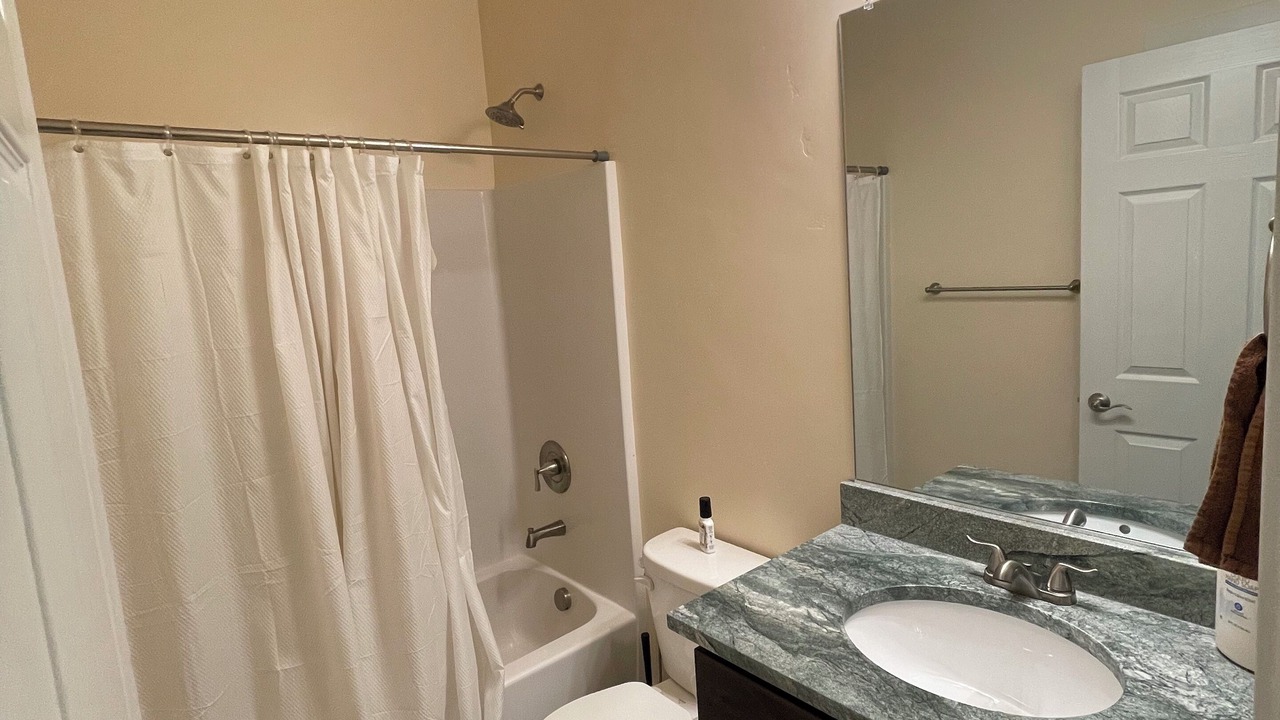 Photo of Bathroom in Murray