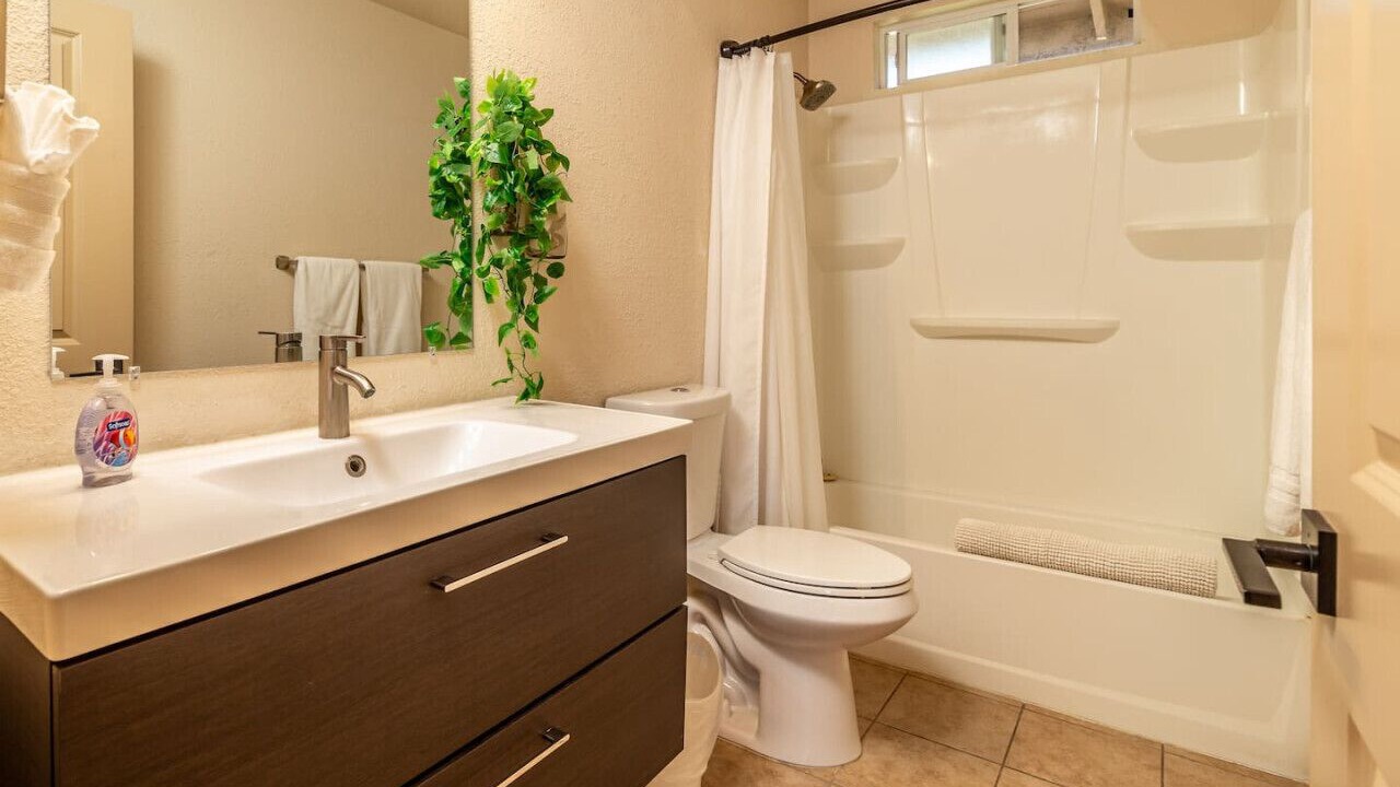 Photo of Bathroom in Castle Park