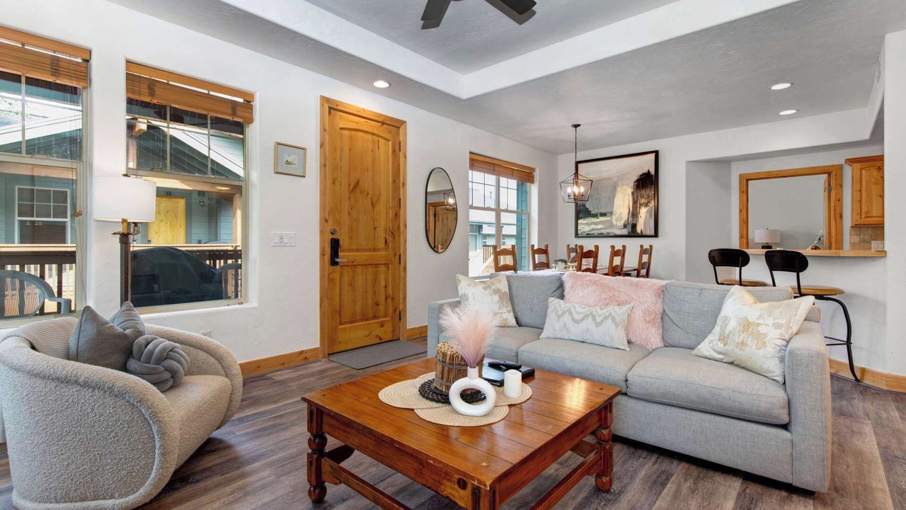 Photo of Livingroom in Kimball Junction