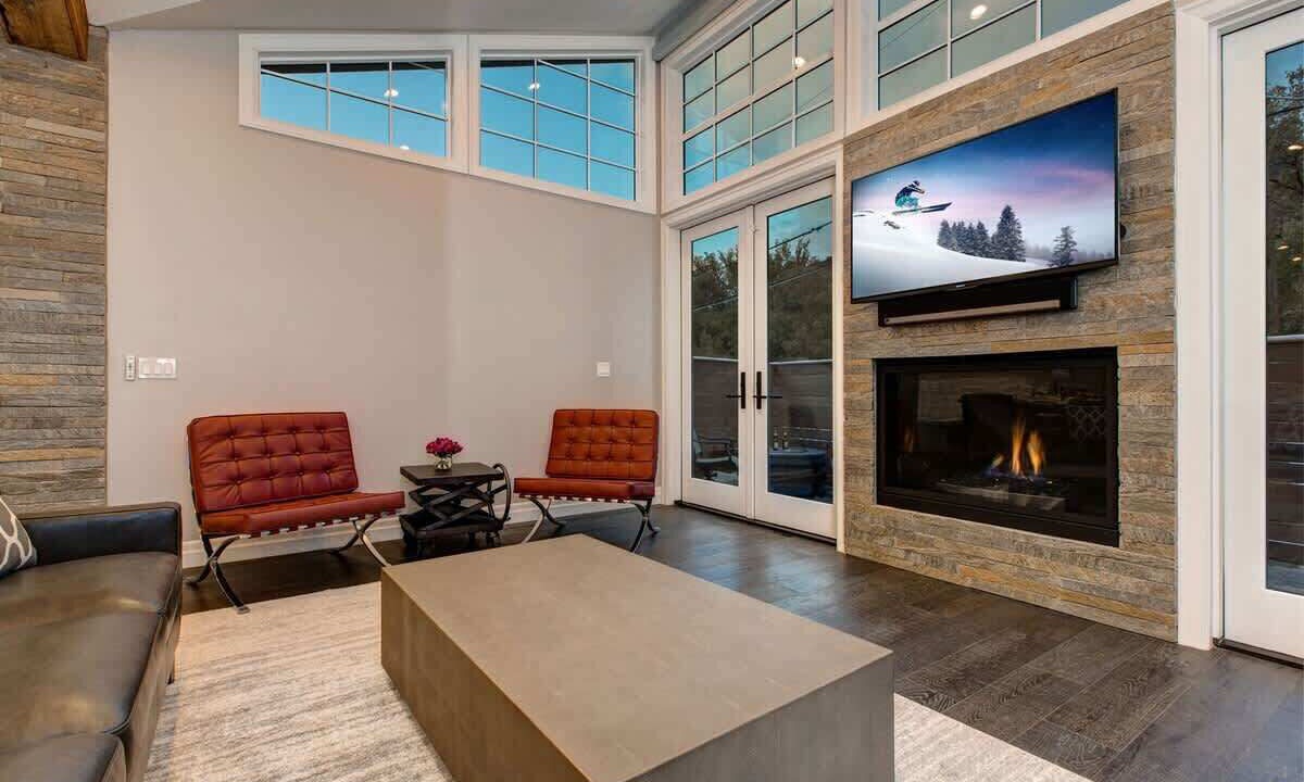 Photo of Livingroom in North Park City