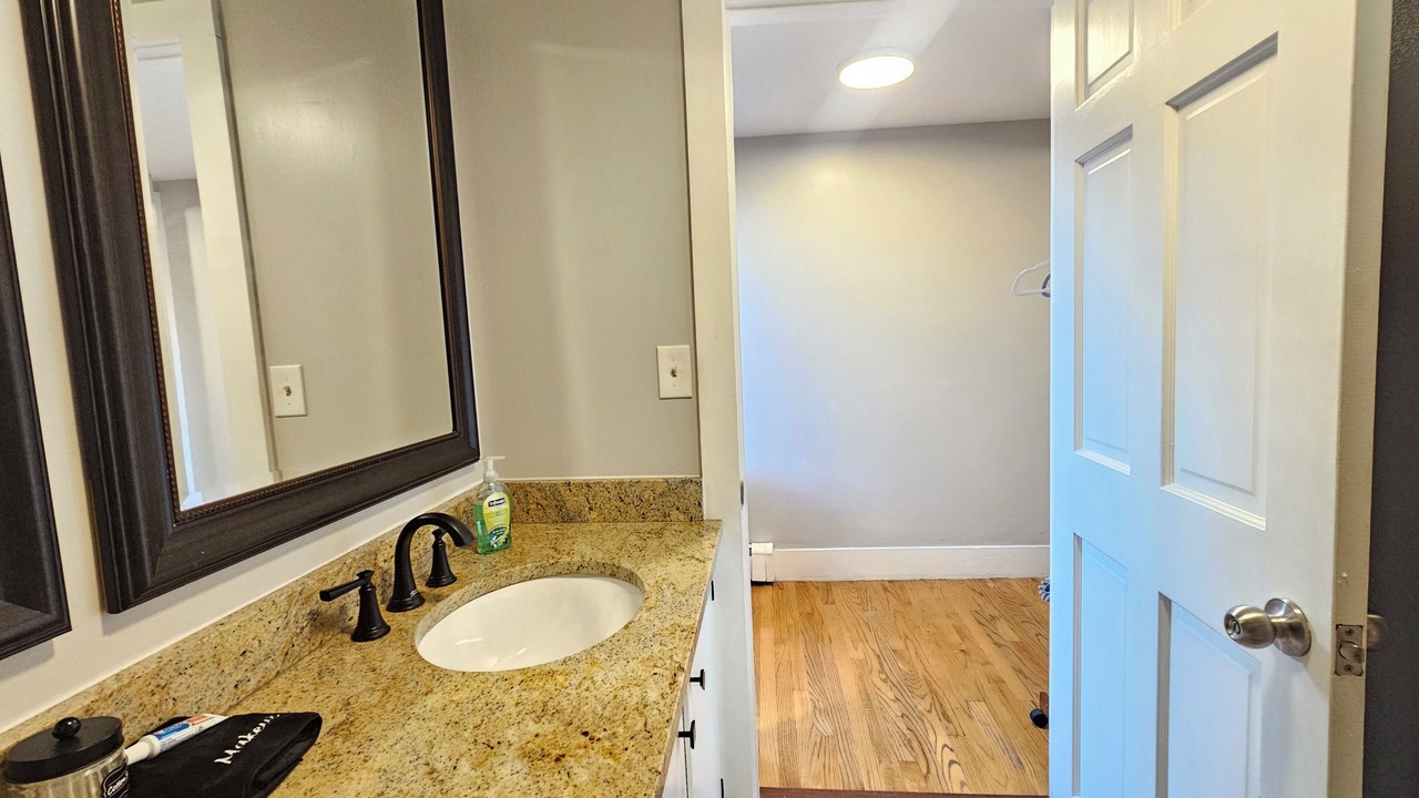 Photo of Bathroom in Yachting Village