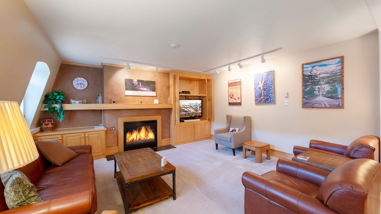 Photo of Livingroom in North Park City