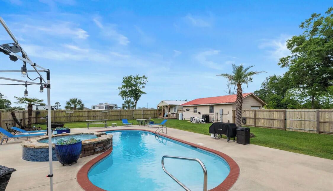 Photo of Outdoor in Oak