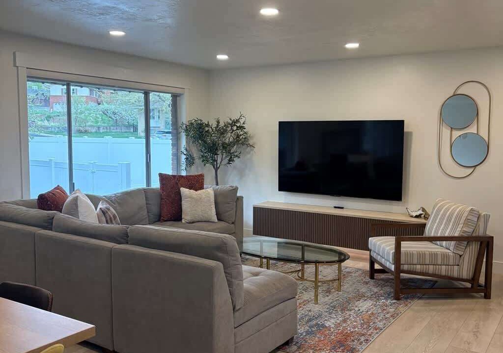 Photo of Livingroom in Pleasant Grove