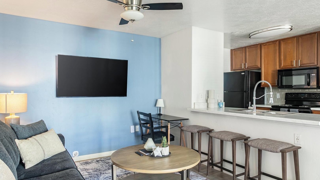 Photo of Livingroom in Herriman