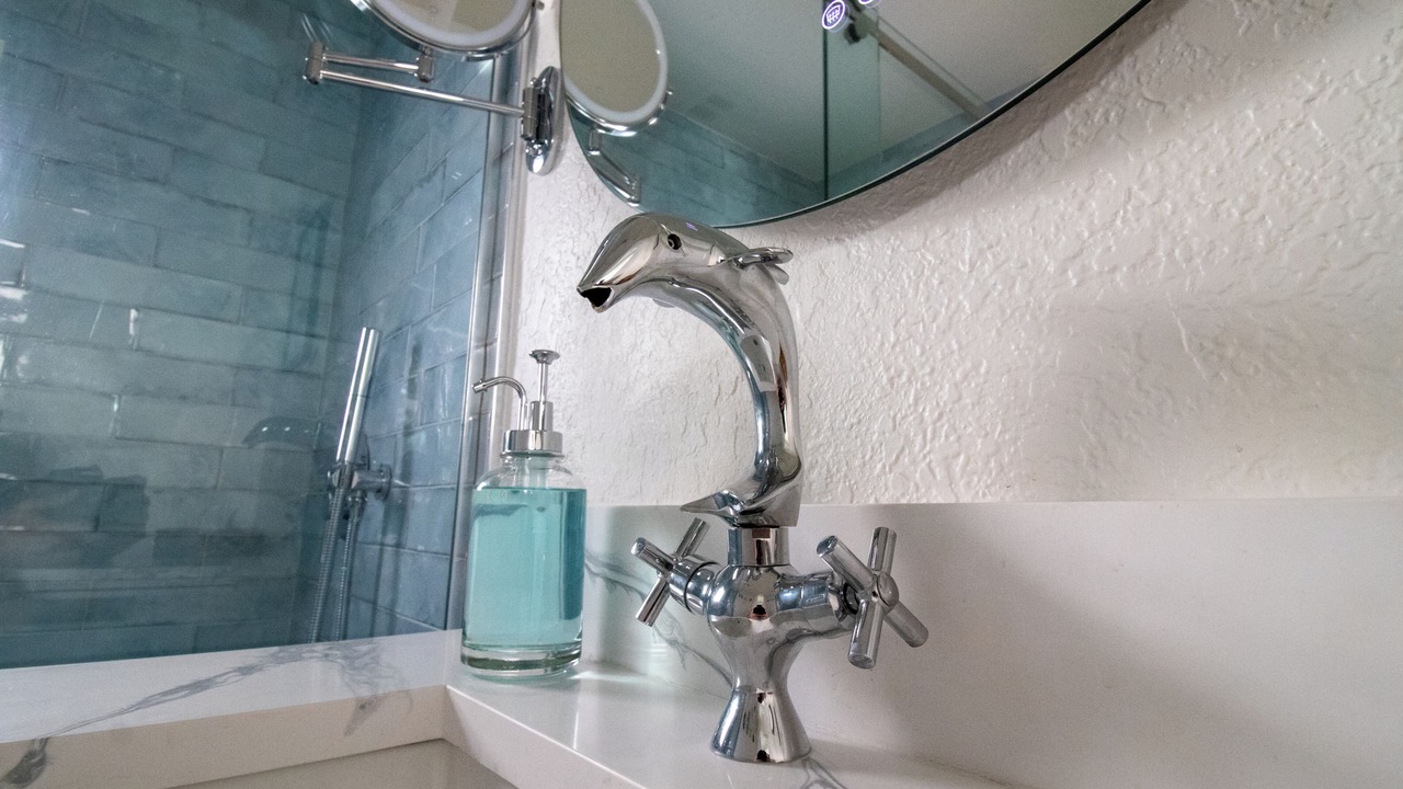 Photo of Bathroom in Beacon Square