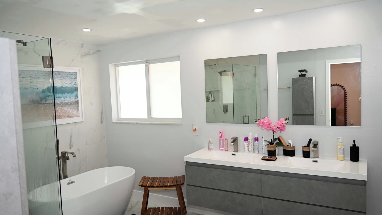 Photo of Bathroom in Ludlam