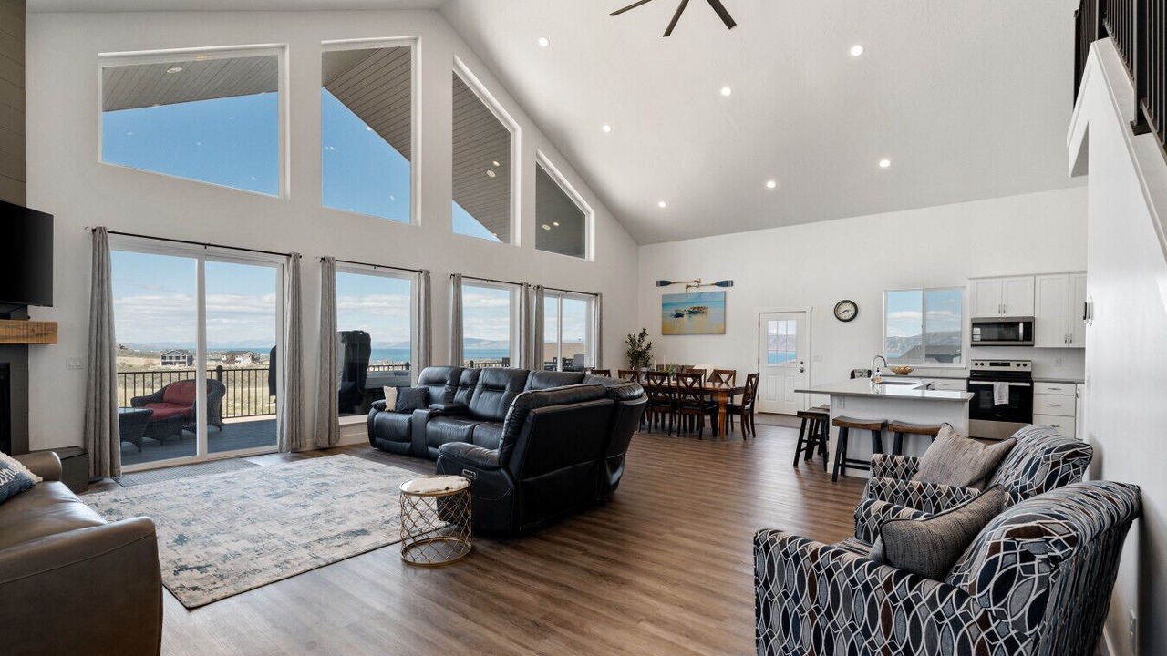 Photo of Livingroom in Sweetwater