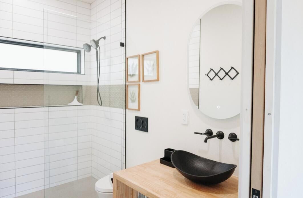 Photo of Bathroom in Garfield