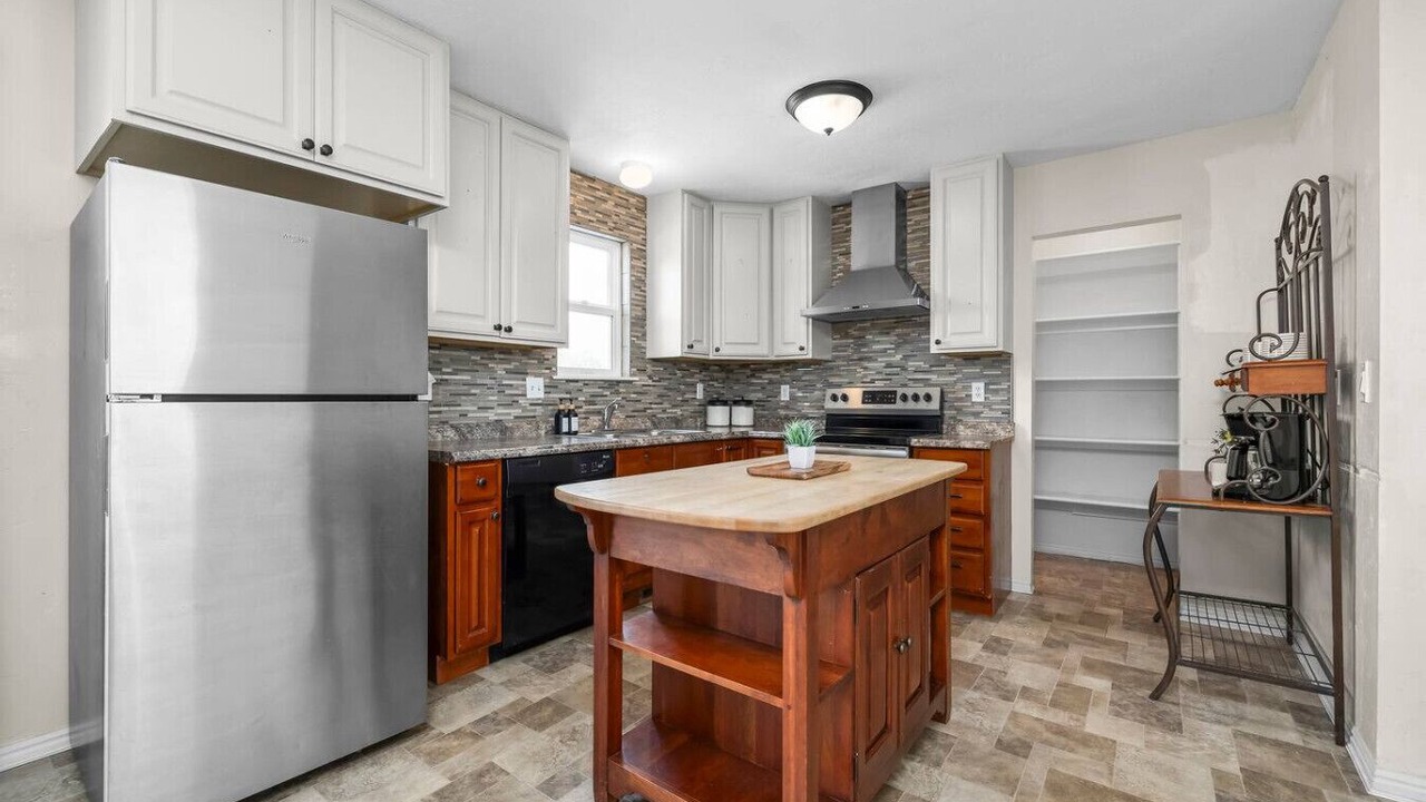 Photo of Kitchen in Lakeview
