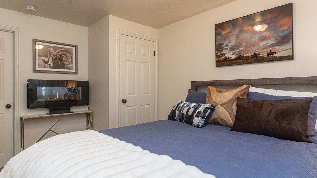 Photo of Bedroom in Orem