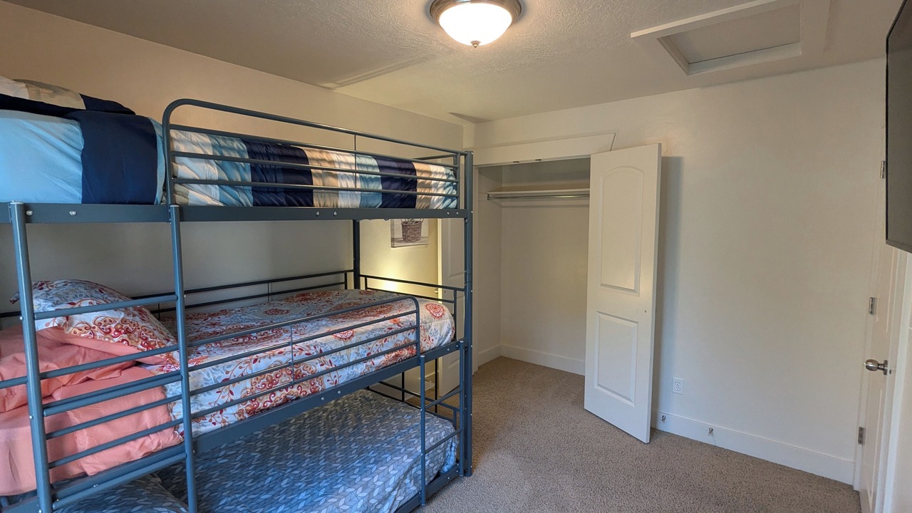 Photo of Bedroom in Logan