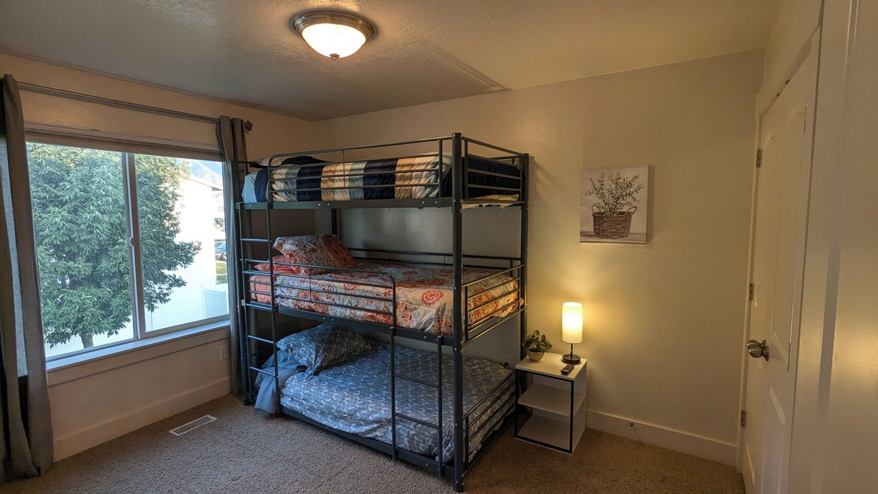 Photo of Bedroom in Logan