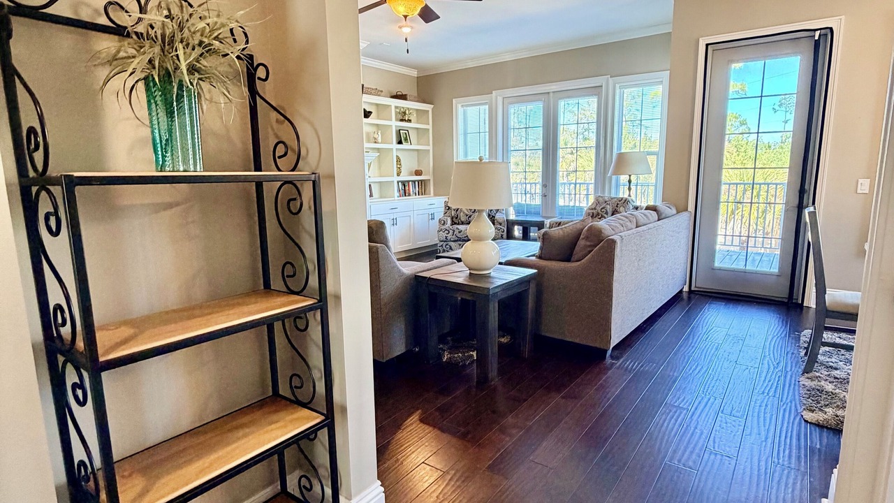 Photo of Livingroom in St. Marys