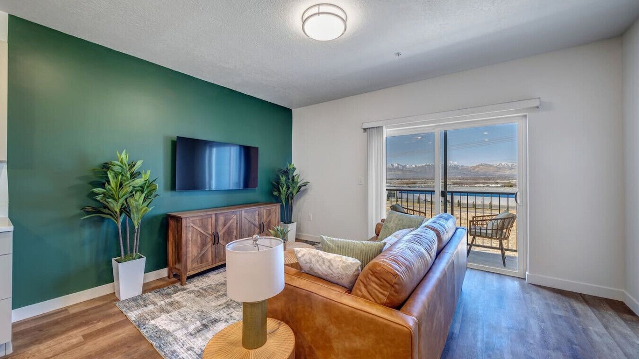 Photo of Livingroom in Draper