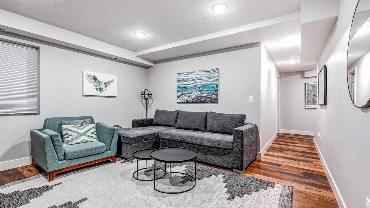 Photo of Livingroom in Cottonwood Heights